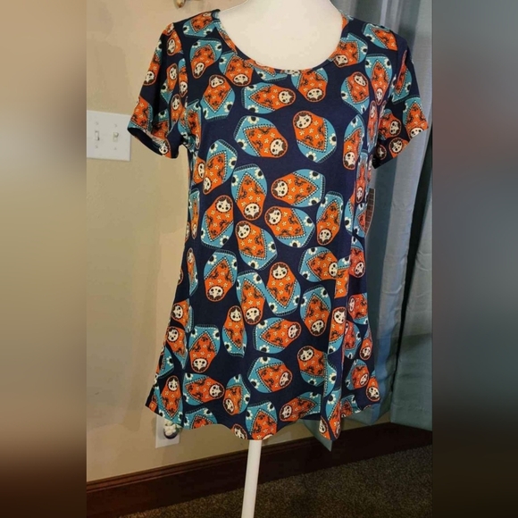 Lularoe Russian Nesting Dolls Roly Poly Doll Matryoshka Classic T Tee NWT - Picture 1 of 8